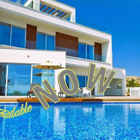 Beachfront Luxury Villa Idania Айя-Напа Экстерьер фото