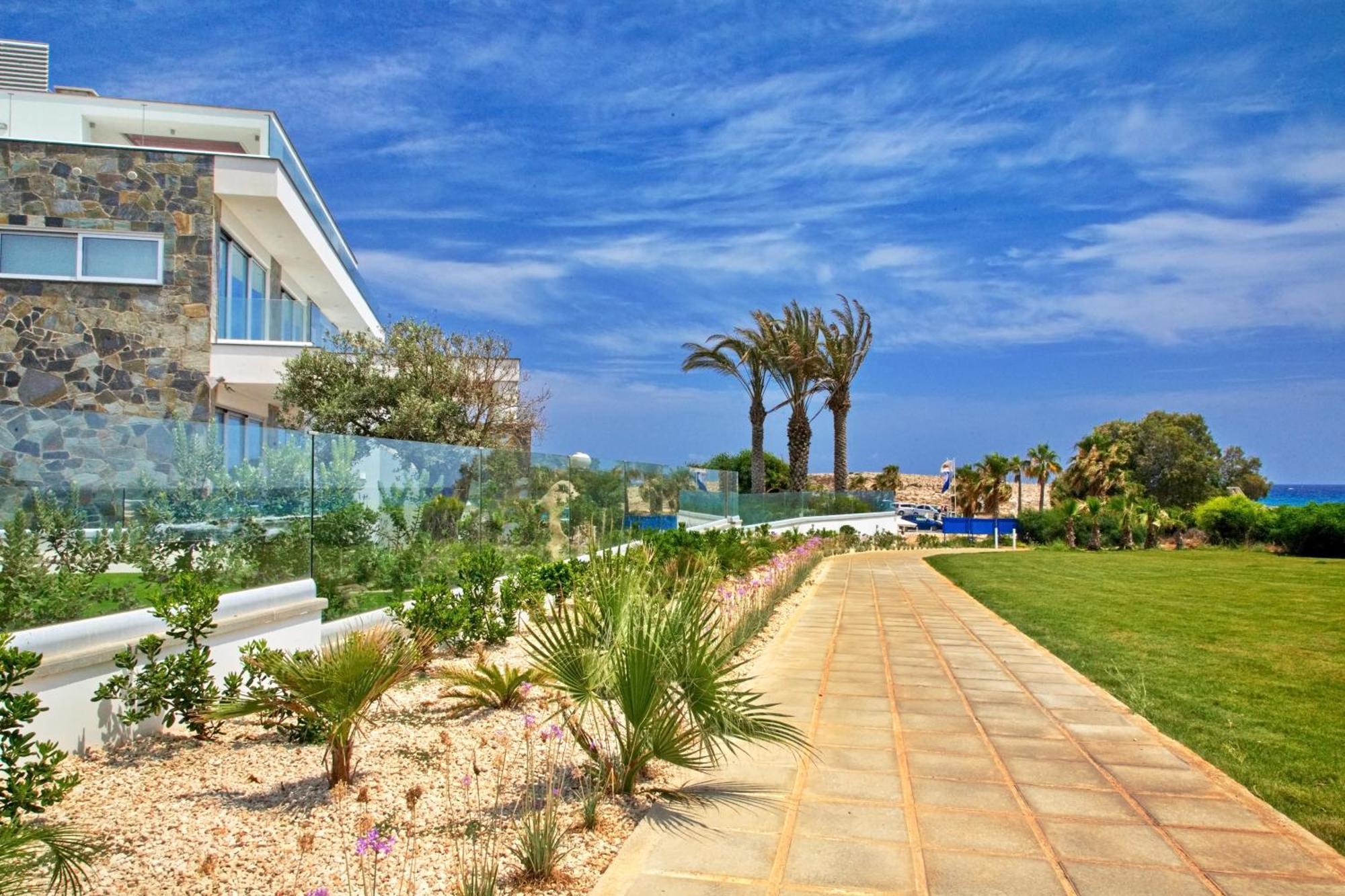 Beachfront Luxury Villa Idania Айя-Напа Экстерьер фото