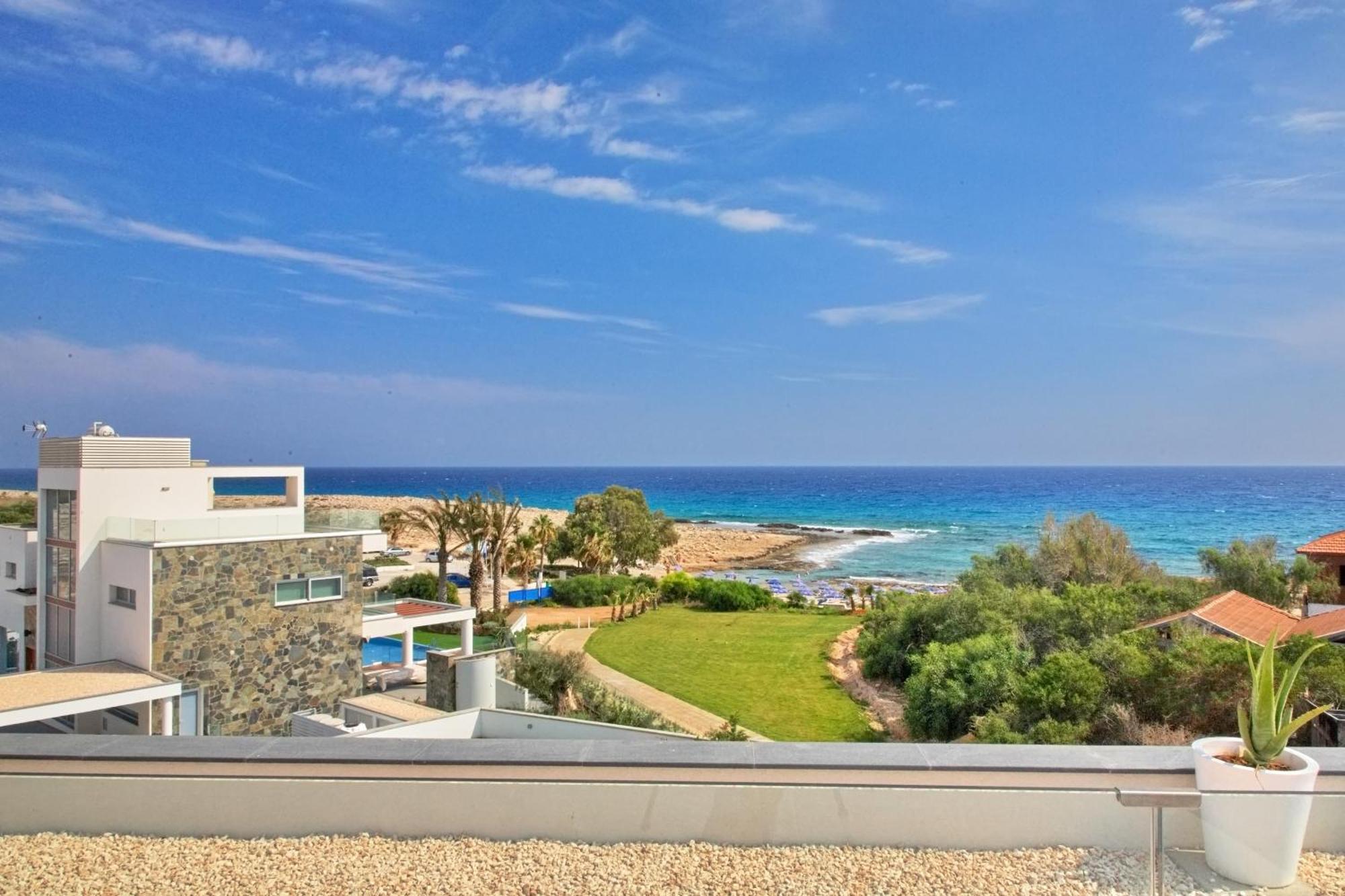 Beachfront Luxury Villa Idania Айя-Напа Экстерьер фото
