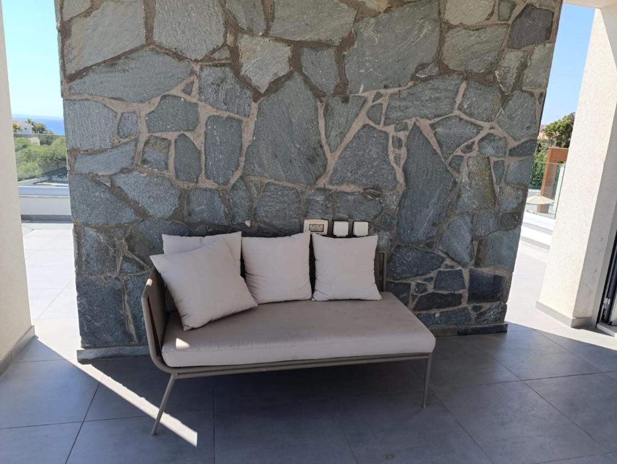 Beachfront Luxury Villa Idania Айя-Напа Экстерьер фото